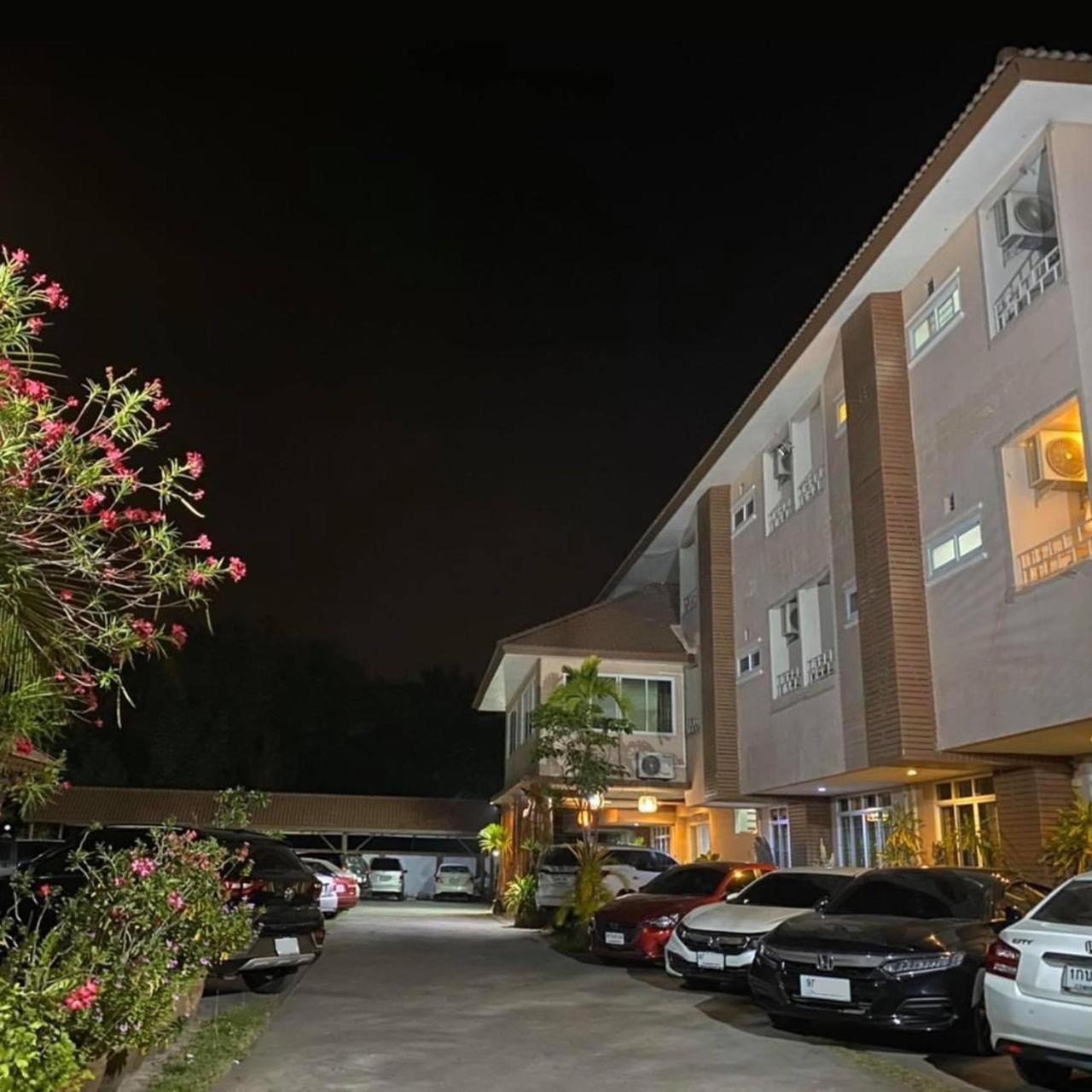Klang Muang River Home ペッチャブーン エクステリア 写真